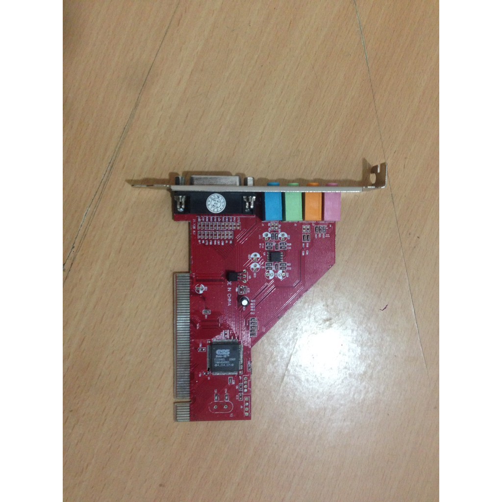 Card âm thanh PCI sound 4.1 .