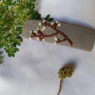 Kẹp tóc thêu tay handmade