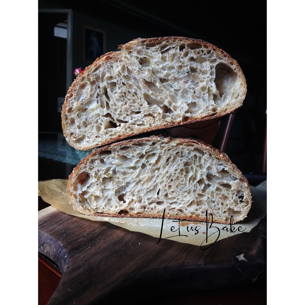 Oregano Sourdough Bread (350g) - Bánh Mì Kinh Giới Tây Men Tự Nhiên (Men Chua) Healthy