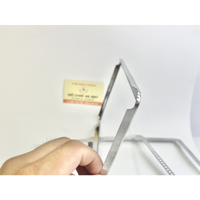 Khung biển số inox chống han rỉ, sử dụng dễ dàng