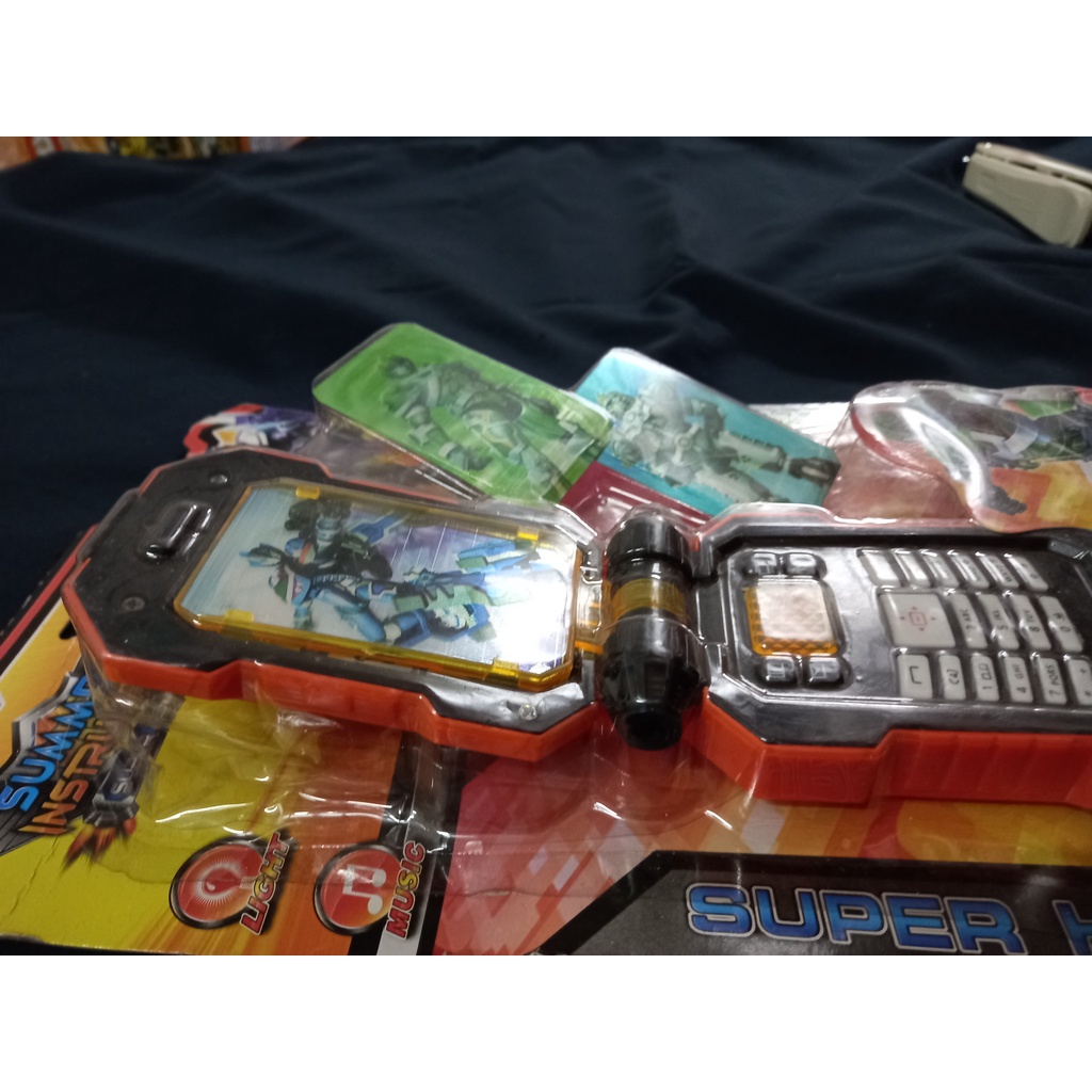 ĐIỆN THOẠI SIÊU NHÂN -