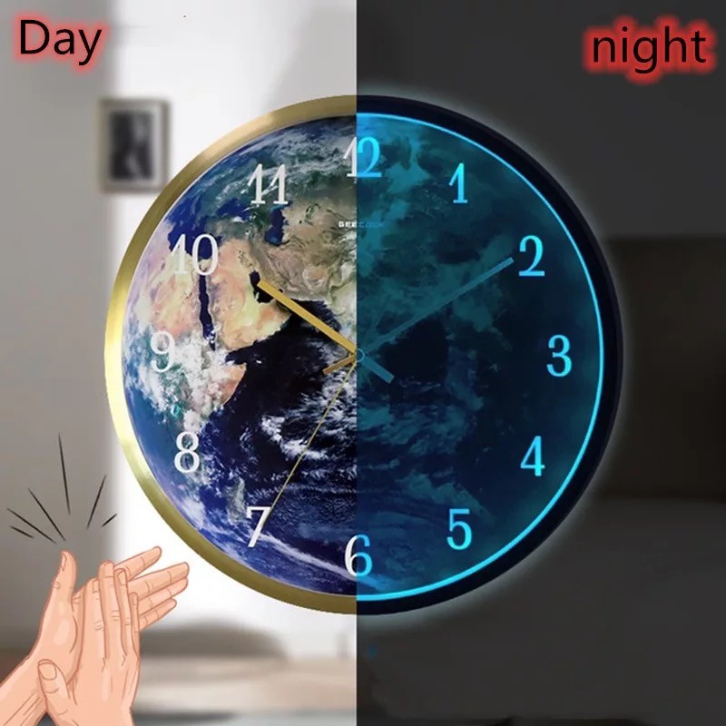 Đồng Hồ Treo Tường Có Đèn LED Cảm Ứng Âm Thanh - Earth Wall Clock - Bảo Hành 12 Tháng