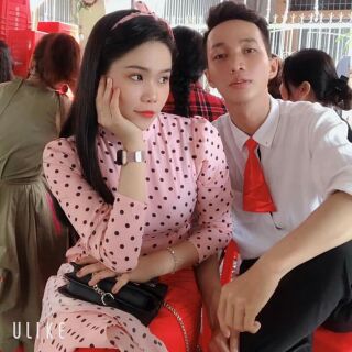Áo dài chấm bi cô ba