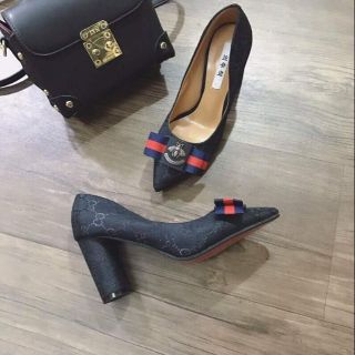 Giày cao gót đế vuông Gucci