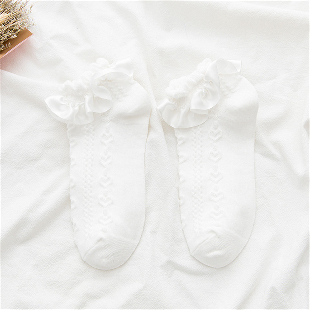 Cod Qipin Lovely Japanese Lolita Soft Lace Twist Love Stripes Sweet Socks for Female Women with 3 Colors
