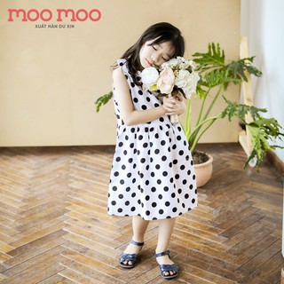 Váy chấm bi đen trắng dáng xòe