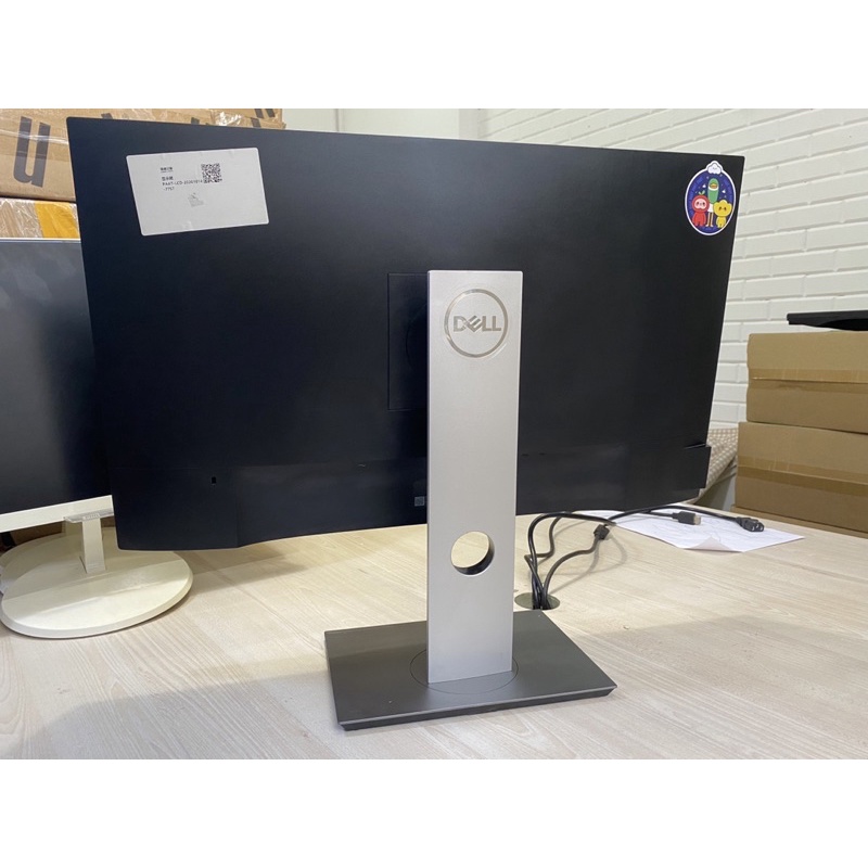 Dell P2719 full viền full hd chuyên đồ hoạ cũ đẹp như mới