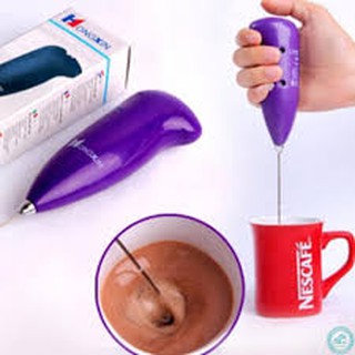 Máy tạo bọt cafe và đánh trứng mini cầm tay xài pin