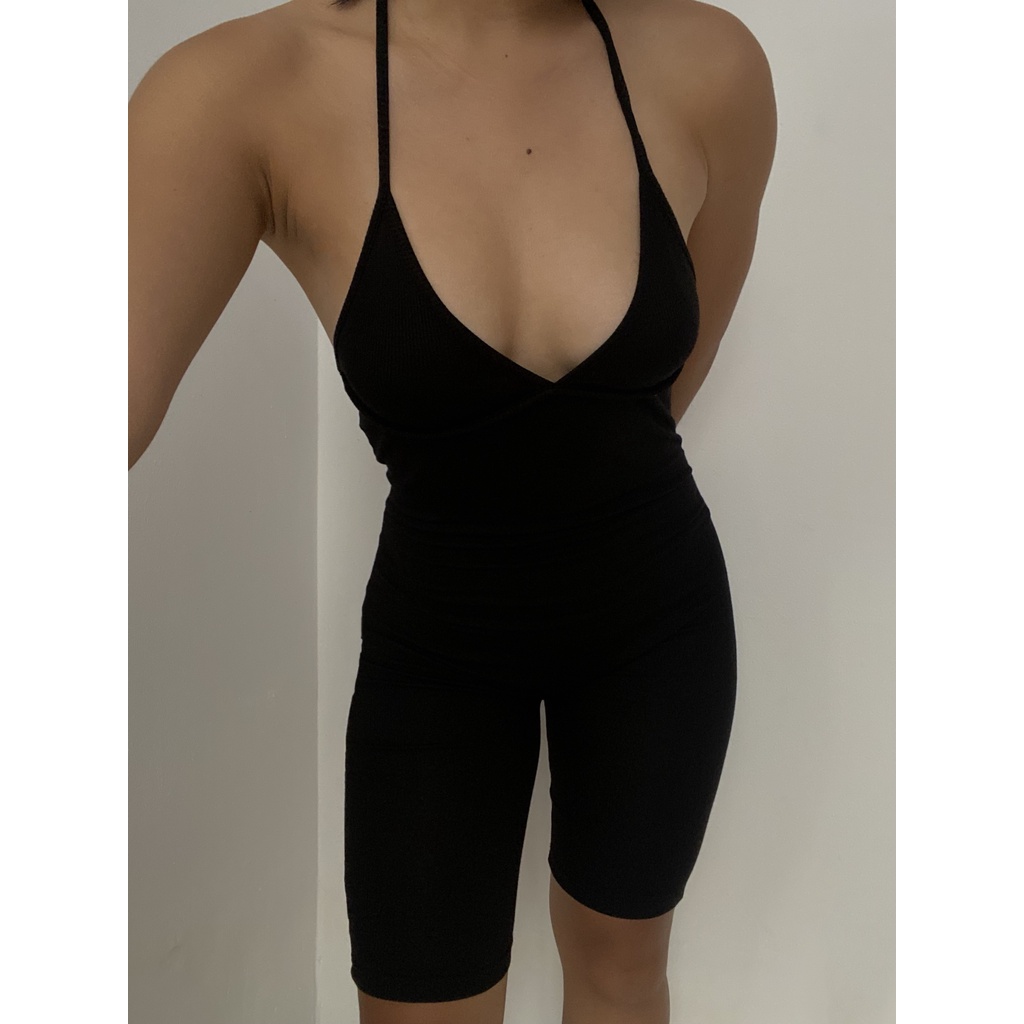 Jumpsuit ôm body dạo phố (Hella)