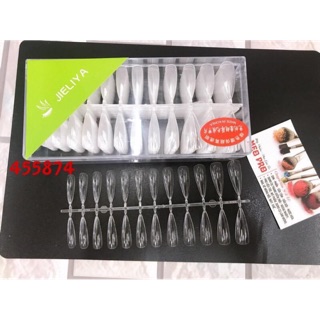 Hộp móng úp nhọn trong 504 móng , móng đẹp như móng hsm