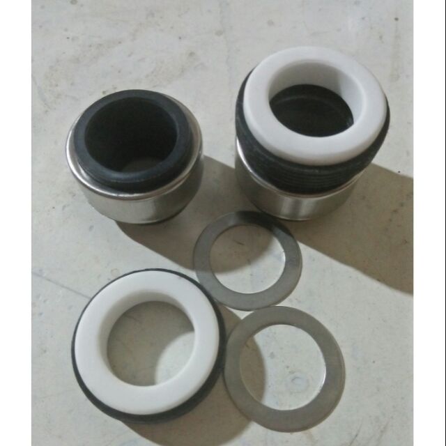 Com bo 2 phốt lùn máy bơm nước một ngựa DK20-750W