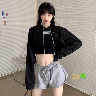 Set áo croptop trên ngực 2 món