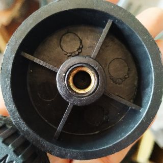 Khóa cánh quạt cốt thau