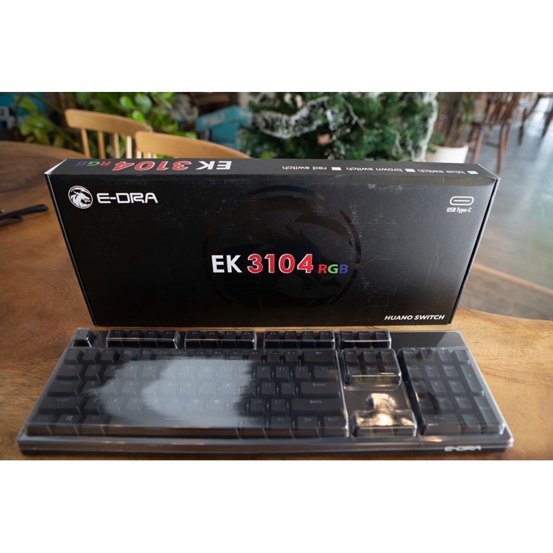 Bàn phím cơ EDRA EK3104 RGB E-Dra switch version 2022- Màu đen - Blue/ Brown/ Red Switch - Cam kết chính hãng - Bảo hành