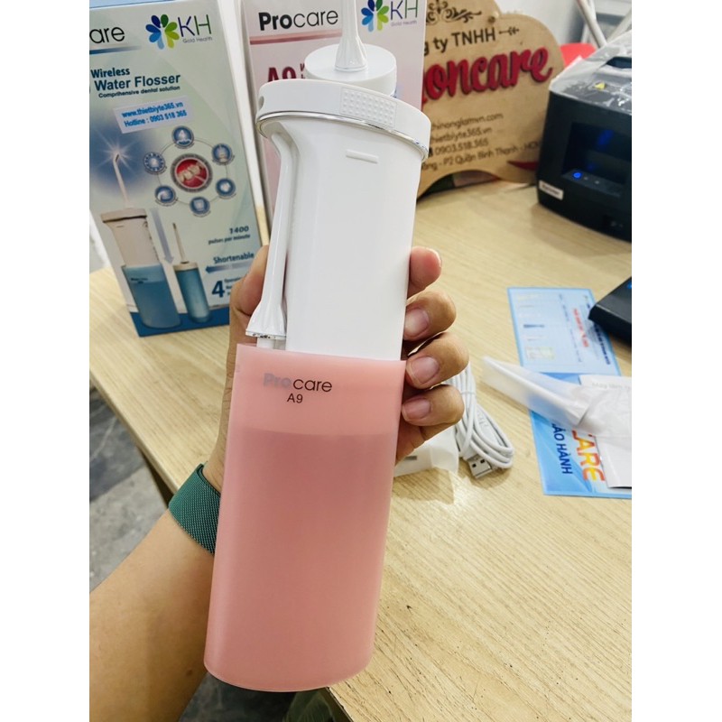 Máy Tăm nước procare A9 chính hãng màu xanh và màu hồng