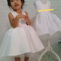 Đầm trắng đuôi tôm