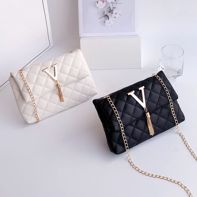 Túi Xách Đeo Vai Phối Tua Rua Đính Đá Thời Trang Sành Điệu