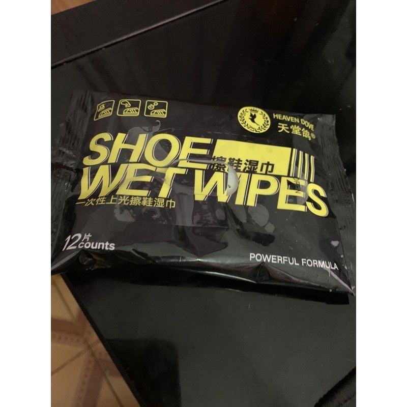 Khăn lau giày siêu sạch QUICK WIPES (12miếng)