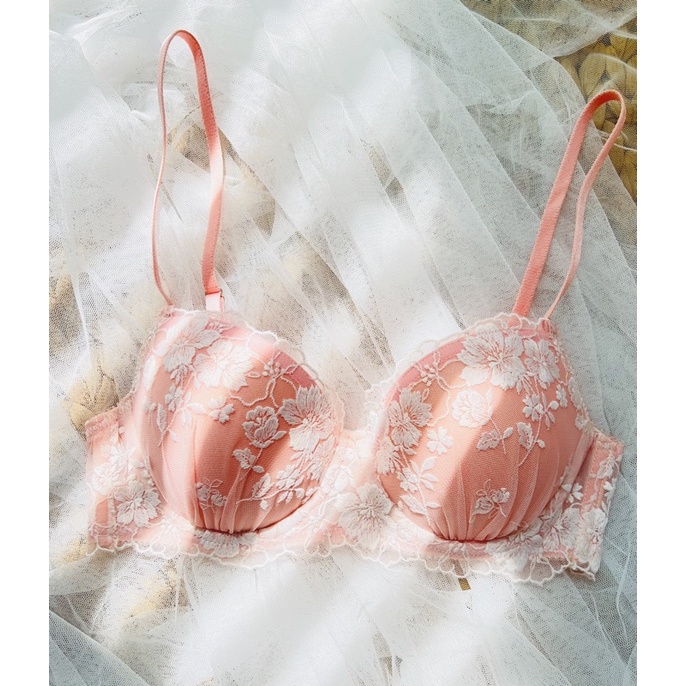 NC01 - RẬP ÁO LÓT REN CÓ GỌNG VÀ MÚT