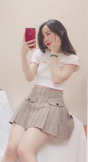 Áo Croptop Viền Đỏ ( chất liệu len co dãn )