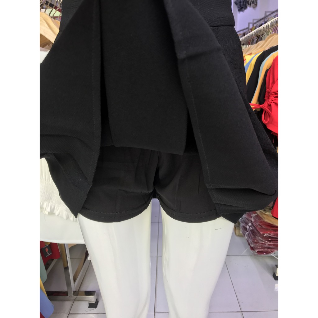 Chân váy xòe xếp ly dáng ngắn vải tuyết mưa loại 1 màu đen có quần trong và túi 2 bên CVXD003