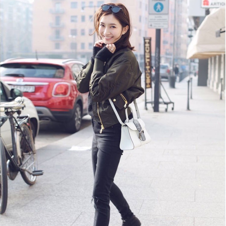Fleece-lined 2022 autumn and winter New Jiang Shuying same style pilot jacket all-match thickened short coat baseball suit for women