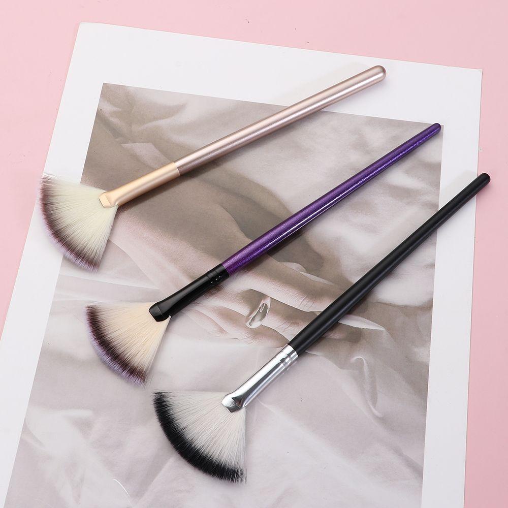 Cọ Quạt Trang Điểm Chuyên Nghiệp