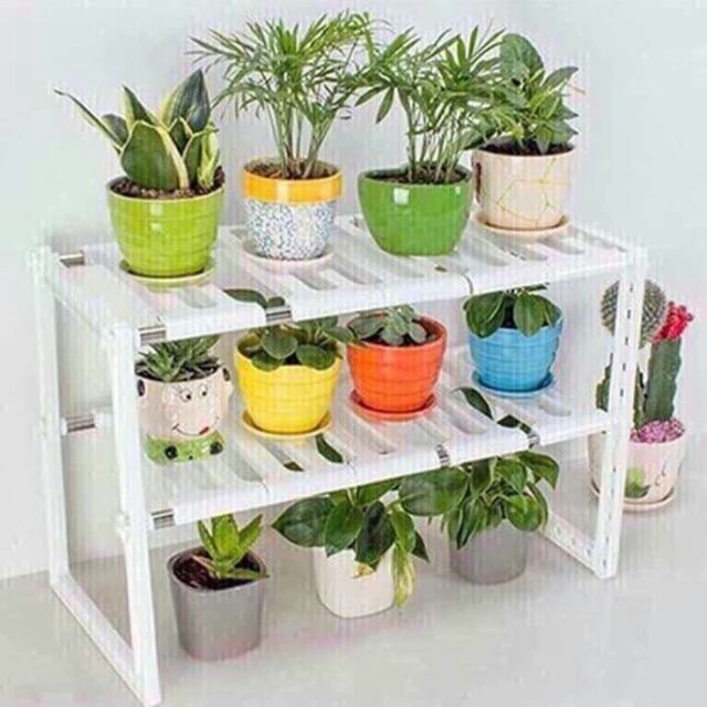 Kệ gầm bếp.