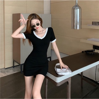 váy thun body cổ tim phối viền