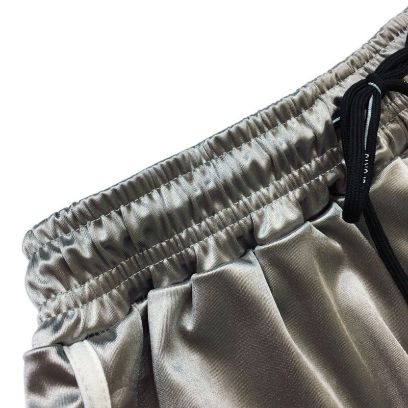 Quần short thể thao vải cotton thoáng mát và thời trang cho nữ | BigBuy360 - bigbuy360.vn