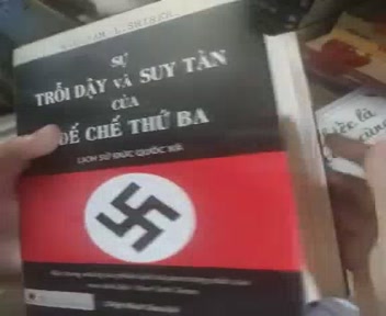 Cuốn sách Sự Trỗi Dậy Và Suy Tàn Của Đế Chế Thứ Ba - Lịch Sử Đức Quốc Xã - Tác giả:  William L. Shirer - Bách Việt | BigBuy360 - bigbuy360.vn