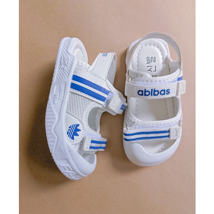 Sandal bé trai gái trắng xanh das bao mũi chân