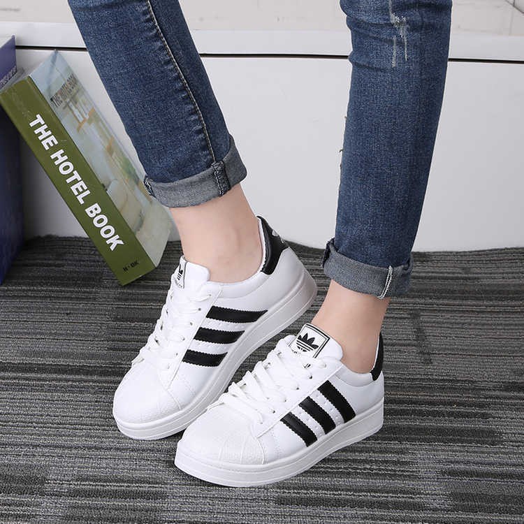 Giày thể thao Adidas Originals Superstar kiểu cổ điển cá tính