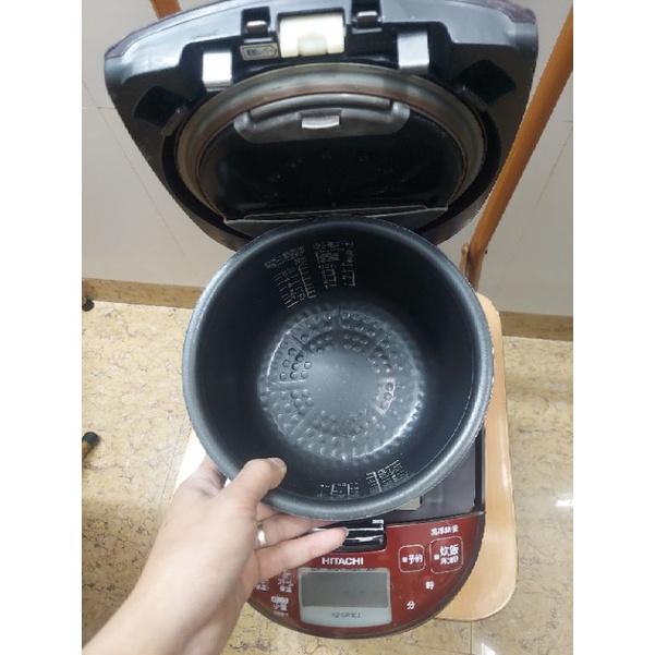 Nồi cơm điện cao tần áp suất Hitachi 1L