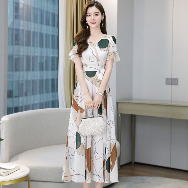 Đầm Xòe Tay Ngắn Chất Liệu Lụa Mát Màu Trắng Chiết Eo Cao Cấp Thời Trang Cho Nữ