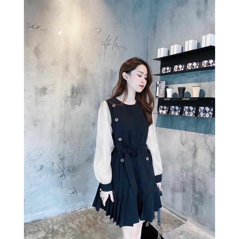 Váy xếp ly dáng xòe phối tay voan