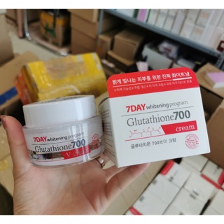 Kem dưỡng trắng da 7 day Whitening Program Glutathione 700 V-cream