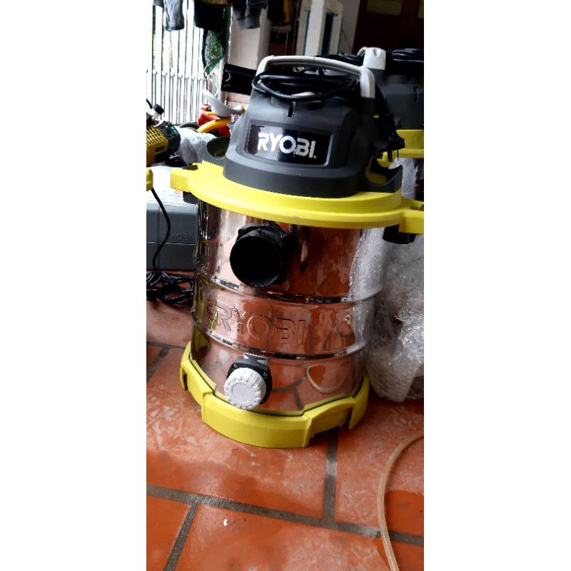 Máy hút bụi Ryobi 20L