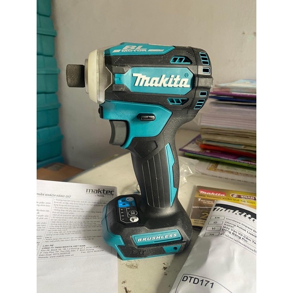 Máy vặn vít dùng pin 18V Makita DTD171Z