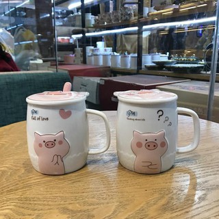 Cốc uống nước có nắp và thìa