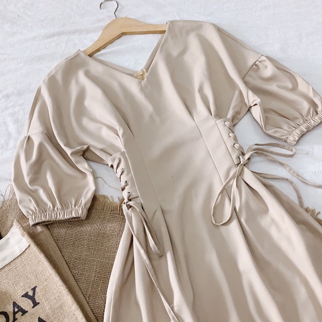 [Mã FAGREEN1505 giảm 10% tối đa 30K đơn 99K] ĐẦM NUDE ĐAN DÂY EO VINTAGE | BigBuy360 - bigbuy360.vn