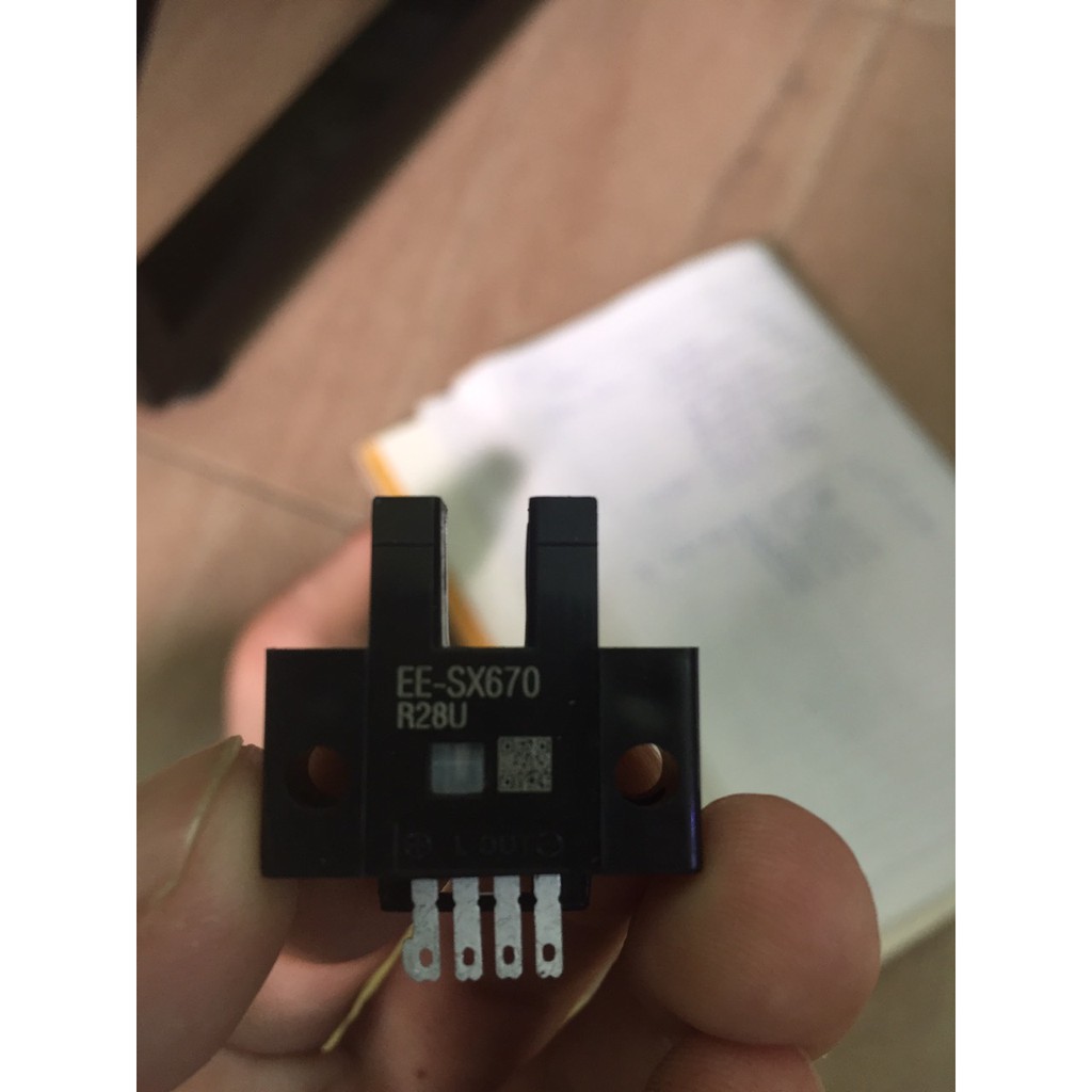 Cảm biến quang OMRON EE-SX670 ;EE-SX671;EE-SX672;EE-SX674,dây kết nối EE-1006;EE-1010