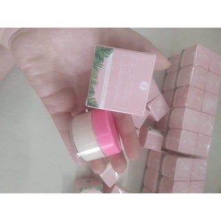 Kích trắng vitamin B10