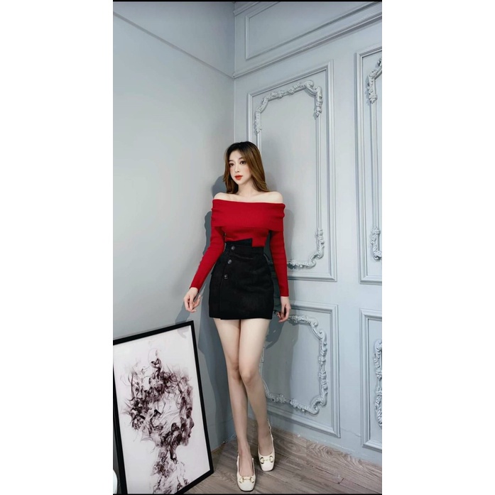 Set áo và chân váy phối nút xinh xắn