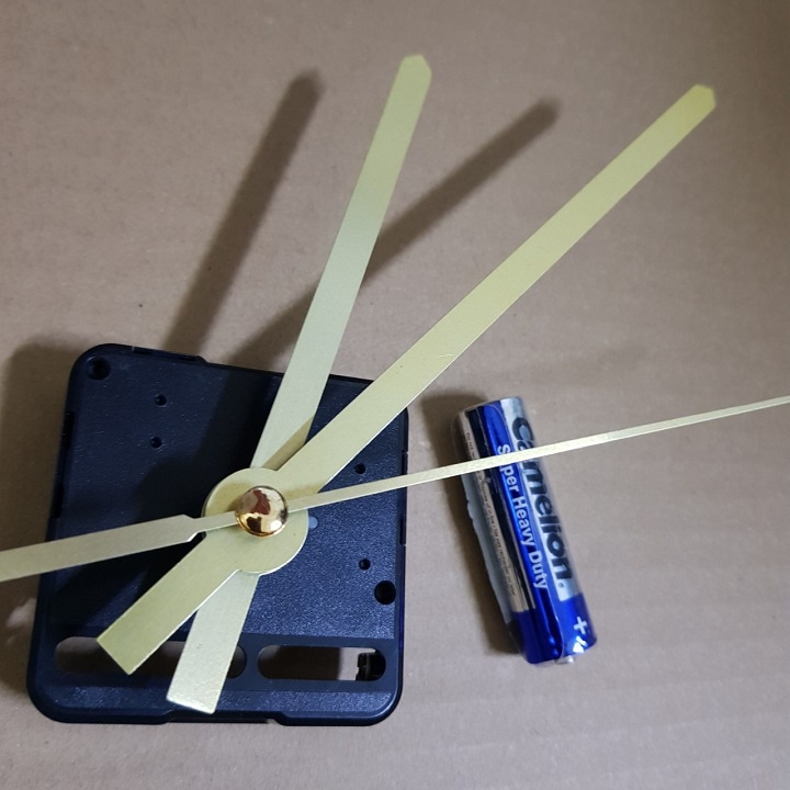 MÁY ĐỒNG HỒ TREO TƯỜNG KIM TRÔI ĐÀI LOAN LOẠI 1