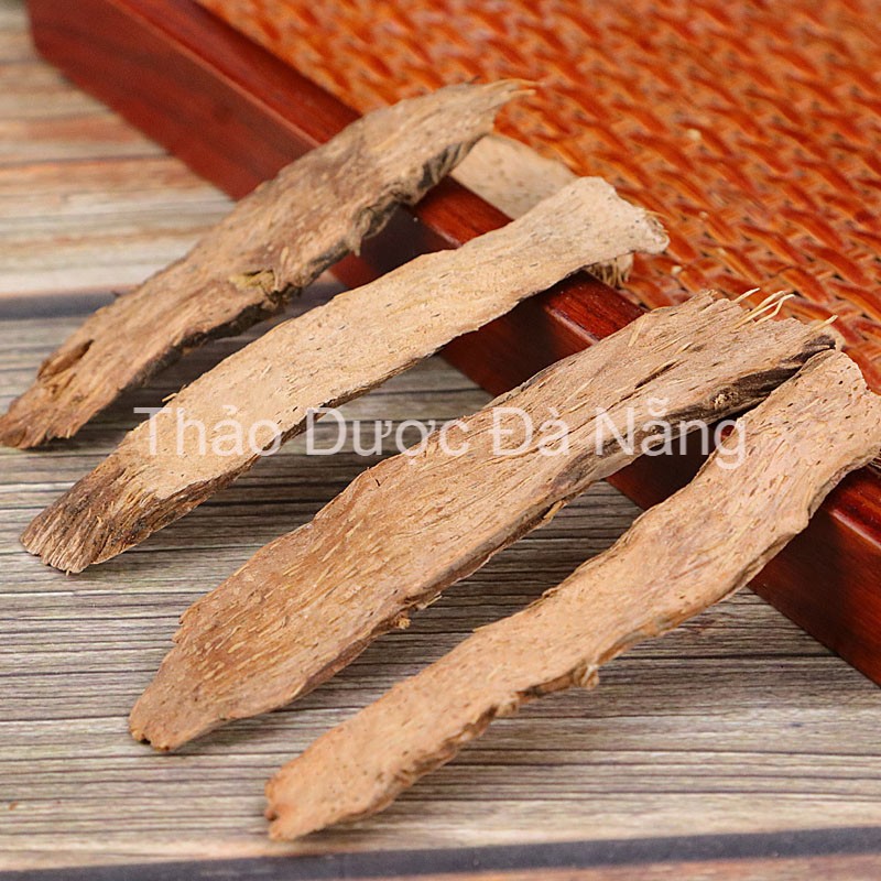 Thiên Niên Kiện lát mỏng vàng đẹp 100 gram.