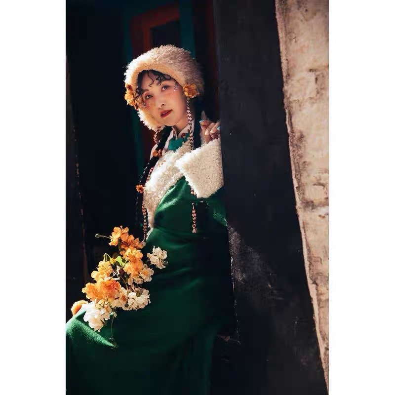 Mũ lông cừu chụp ảnh tây tạng