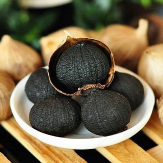 Tỏi đen 1 nhánh nhà làm(500g)