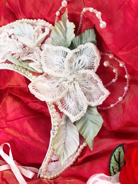 Mấn cô dâu, mấn đính hoa viền trai