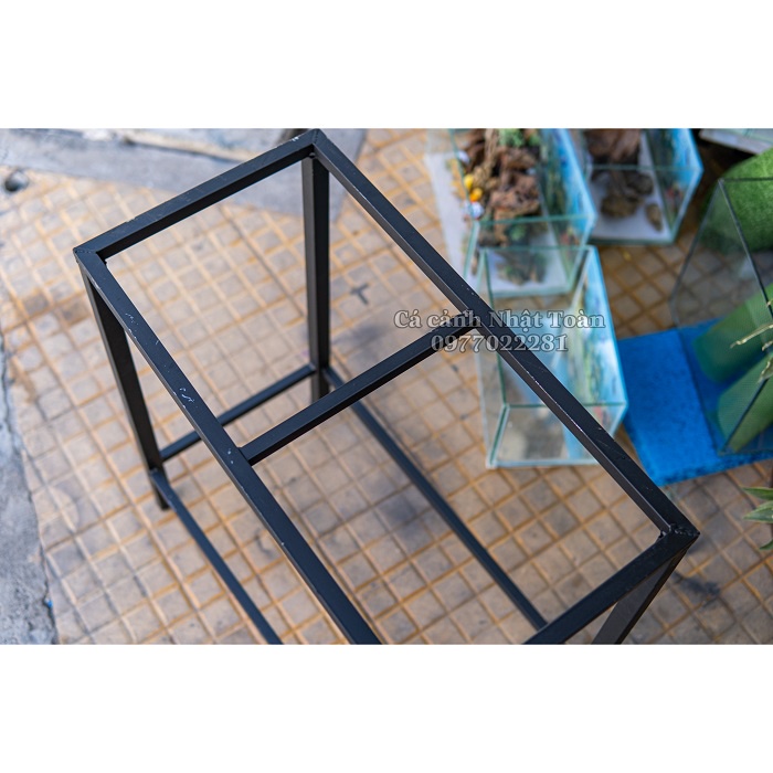 CHÂN SẮT ĐEN CHO BỂ CÁ 60X30CM CAO 60CM SẮT 3 VUÔNG